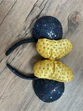 Disney Parks Sequin Minnie Ear Headband with Gold Bow